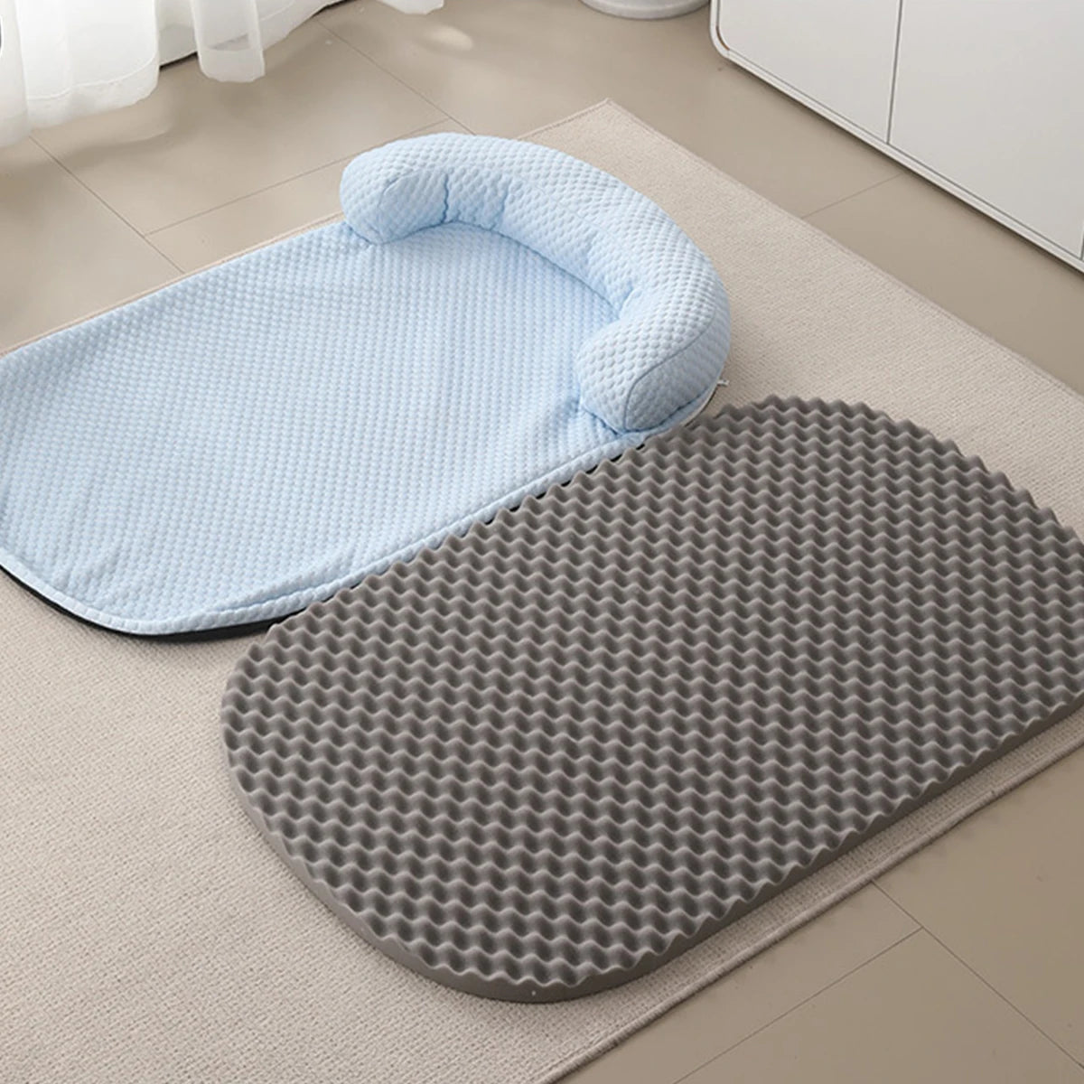 Cooling Pet Bed with Pillow – Breathable Ice Silk Fabric, Anti-Slip Base – Perfect for Small Dogs & Cats (Spring & Summer Comfort)
