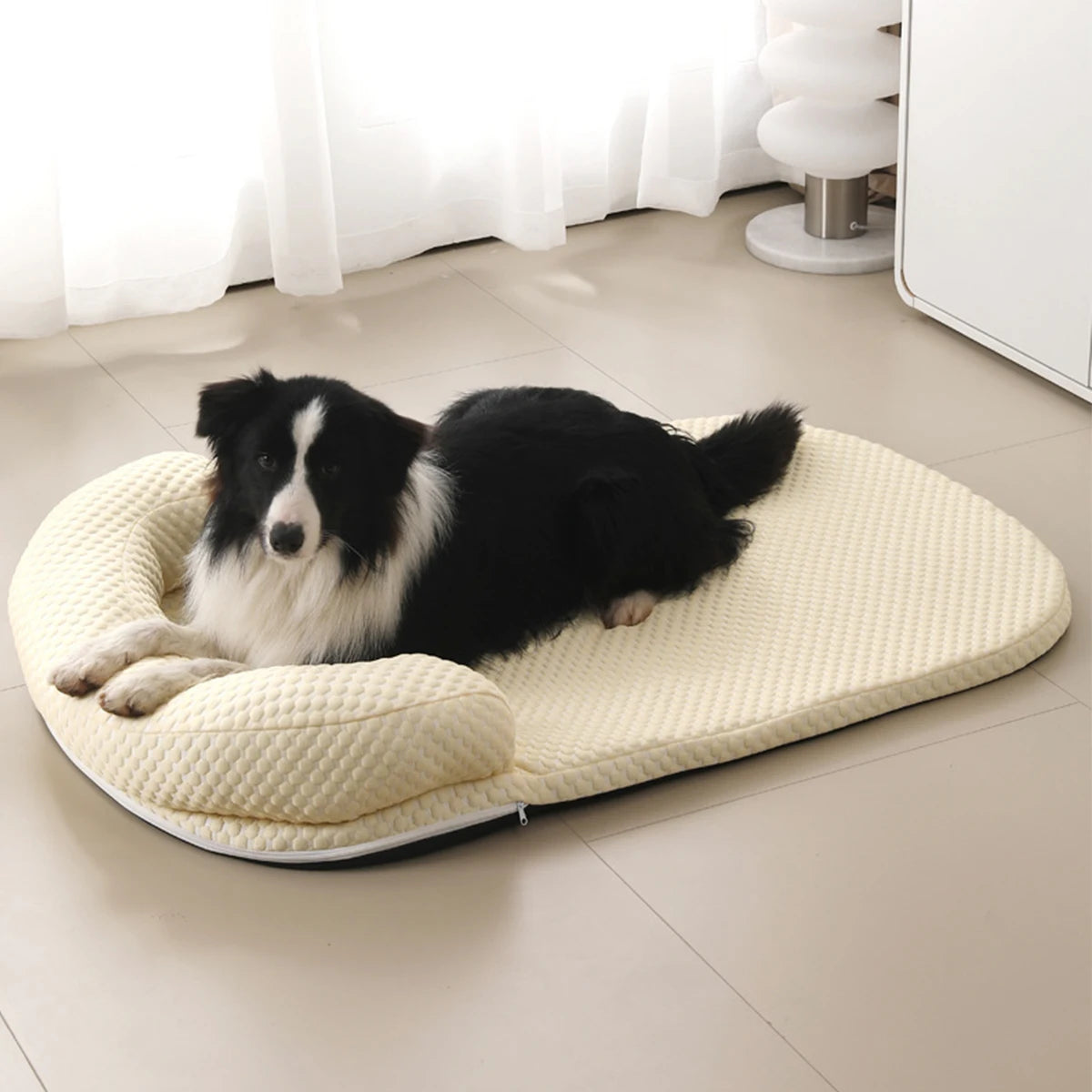 Cooling Pet Bed with Pillow – Breathable Ice Silk Fabric, Anti-Slip Base – Perfect for Small Dogs & Cats (Spring & Summer Comfort)